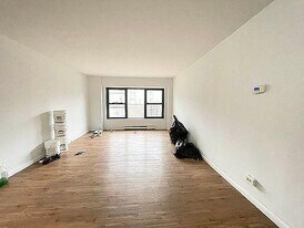 410 St Nicholas Ave in New York, NY - Building Photo