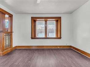 908 Dayton St in Akron, OH - Building Photo - Building Photo