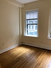 11 Phillips St, Unit 28 phillips 1 in Boston, MA - Foto de edificio - Building Photo