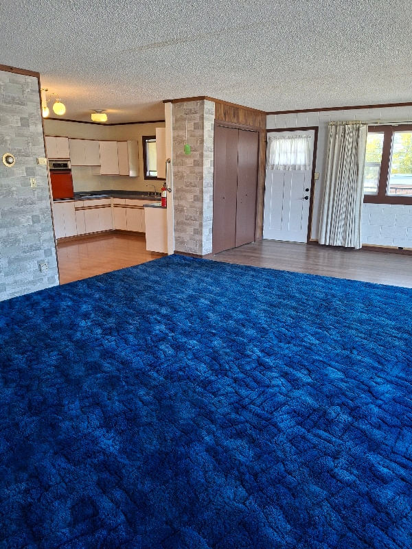 1282 U.S. Hwy 2 E in Evergreen, MT - Building Photo - Building Photo