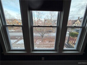 180 Richmond Ave in Buffalo, NY - Building Photo - Building Photo