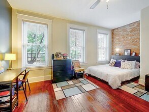 1410 Main St in Cincinnati, OH - Foto de edificio - Building Photo