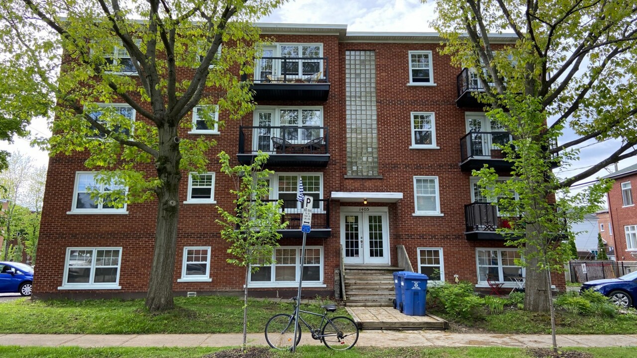 1405 de Longueuil Rue in Québec, QC - Building Photo