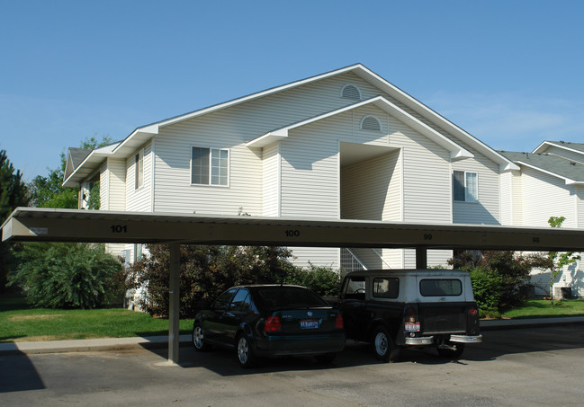 6545 W Lucky Ln in Boise, ID - Foto de edificio - Building Photo