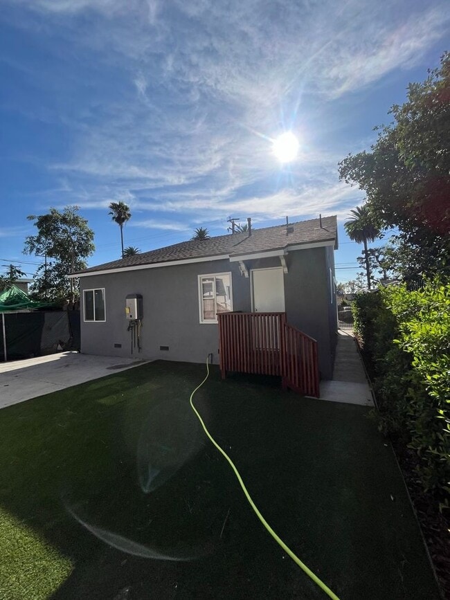 property at 6305 Gretna Ave