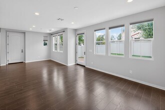 16421 Veridian Cir in San Diego, CA - Building Photo - Building Photo