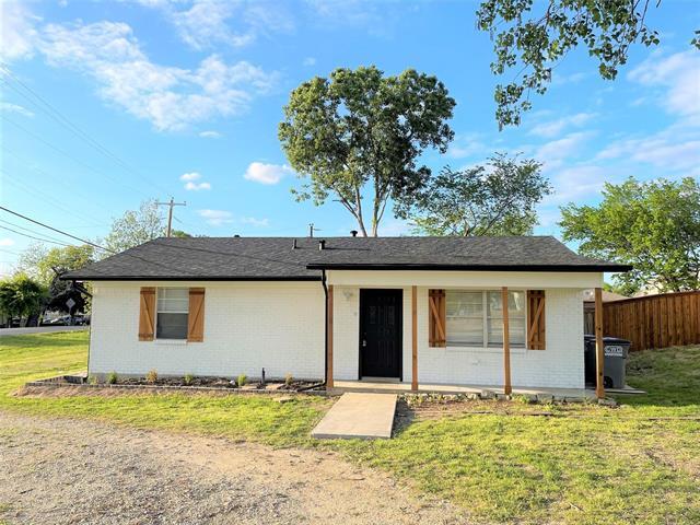 property at 101 E 2nd St