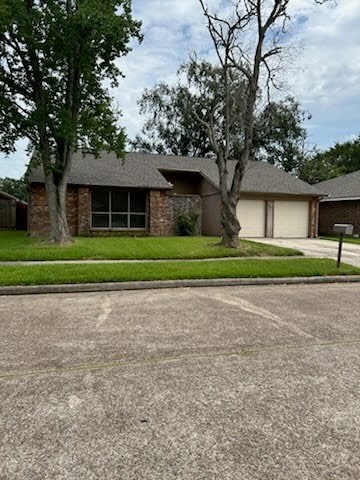 property at 2411 Farriers Bend Dr