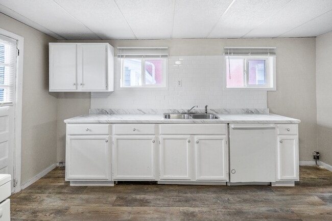 1534 5th Ave in Watervliet, NY - Building Photo - Building Photo