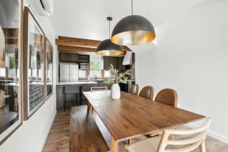 925 NE 23rd Ave in Portland, OR - Building Photo - Building Photo