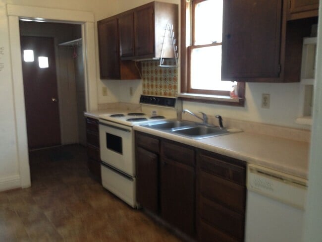 420 4th St SE in Watertown, SD - Building Photo - Building Photo