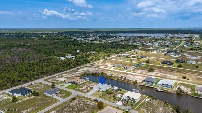 4013 NW 43rd Ave in Cape Coral, FL - Building Photo - Building Photo