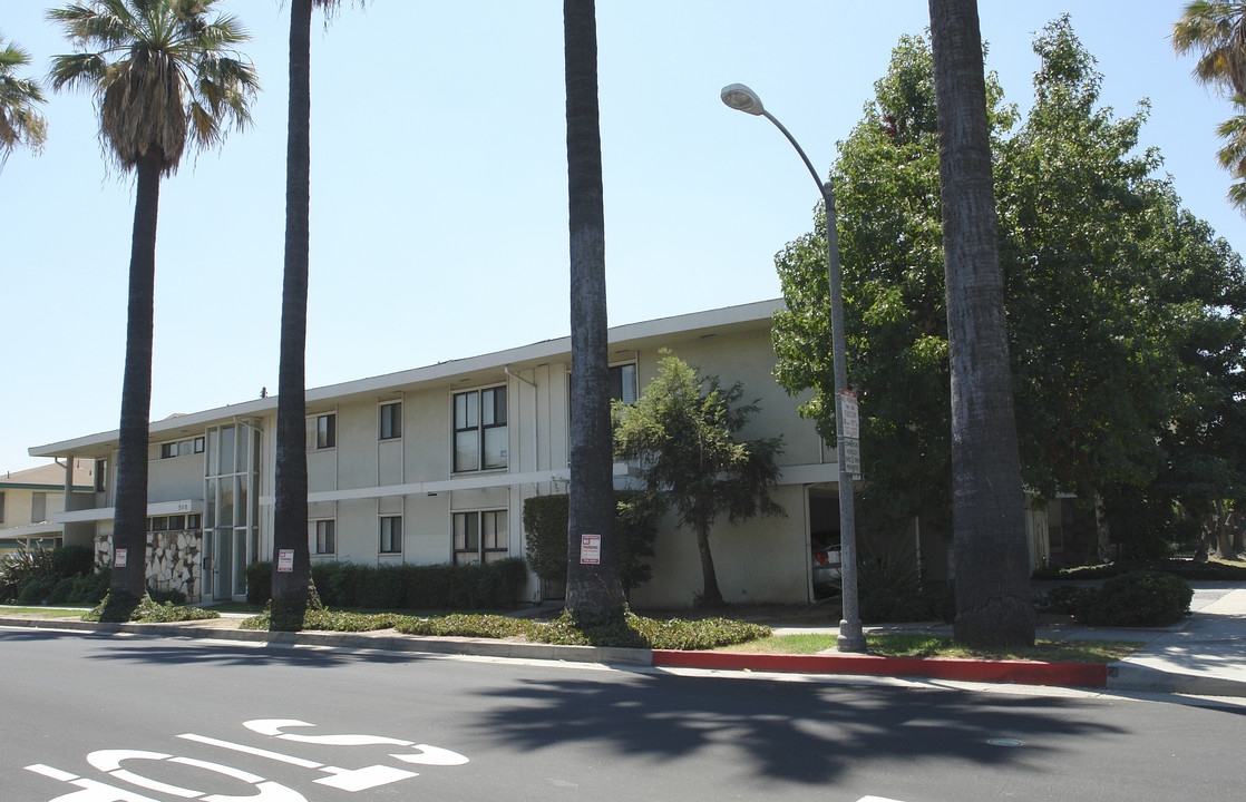 505 N Stoneman Ave in Alhambra, CA - Building Photo