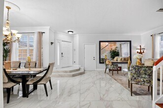 5029 Starblaze Dr in Greenacres, FL - Foto de edificio - Building Photo