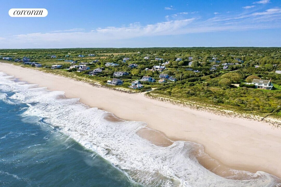 6 Town Line Rd in Sagaponack, NY - Building Photo