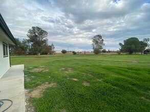 9065 Campbell Rd in Elk Grove, CA - Building Photo - Building Photo