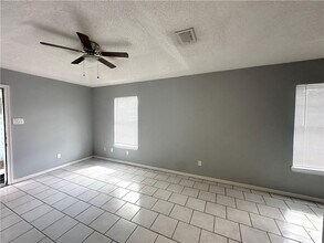 6 West Dr in Pharr, TX - Building Photo - Building Photo