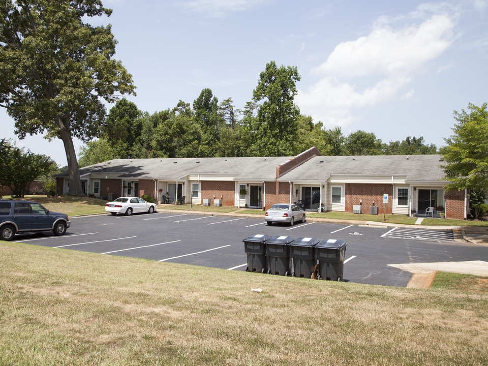 Westhampton Apartments in Mebane, NC - Building Photo