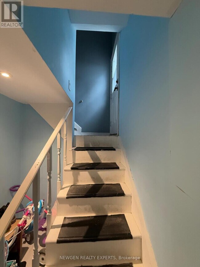 66 McDonald Ave in Toronto, ON - Building Photo - Building Photo