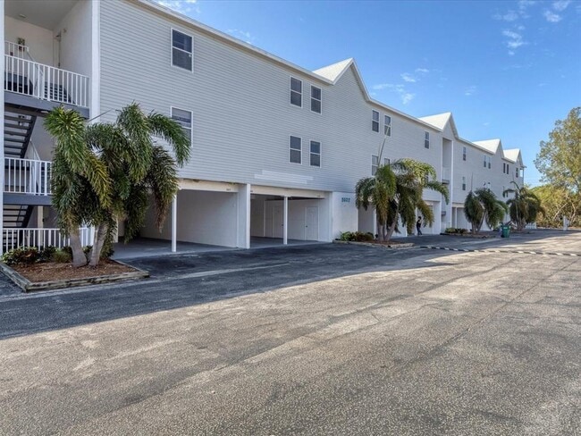 property at 3607 E Bay Dr