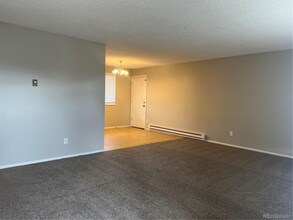 17403 E Louisiana Ave in Aurora, CO - Foto de edificio - Building Photo