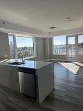 1140 Wellington in Ottawa, ON - Building Photo - Building Photo