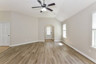 9876 Southern Oak Way in Olive Branch, MS - Building Photo - Building Photo