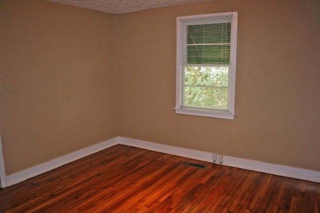 472 Whitehall Rd in Athens, GA - Building Photo - Building Photo