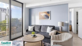 1155 NE 126th St in North Miami, FL - Building Photo