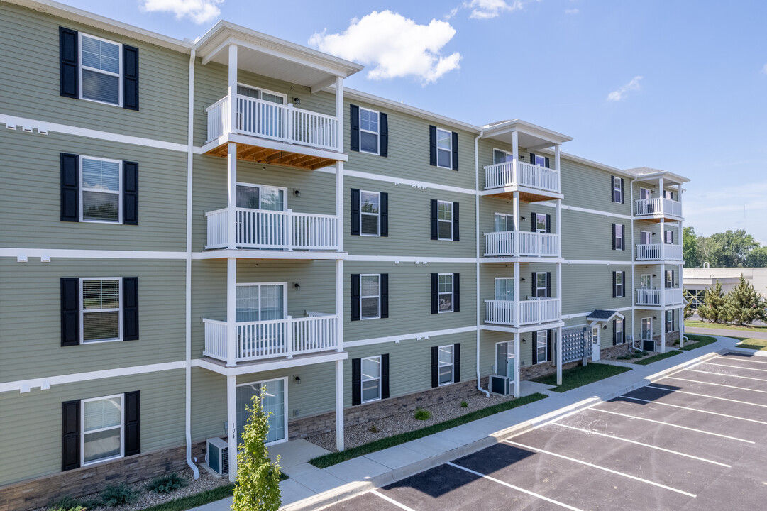 Preston Village Senior Apartments in Louisville, KY - Building Photo