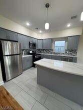 38 Blum St in Newark, NJ - Building Photo - Building Photo