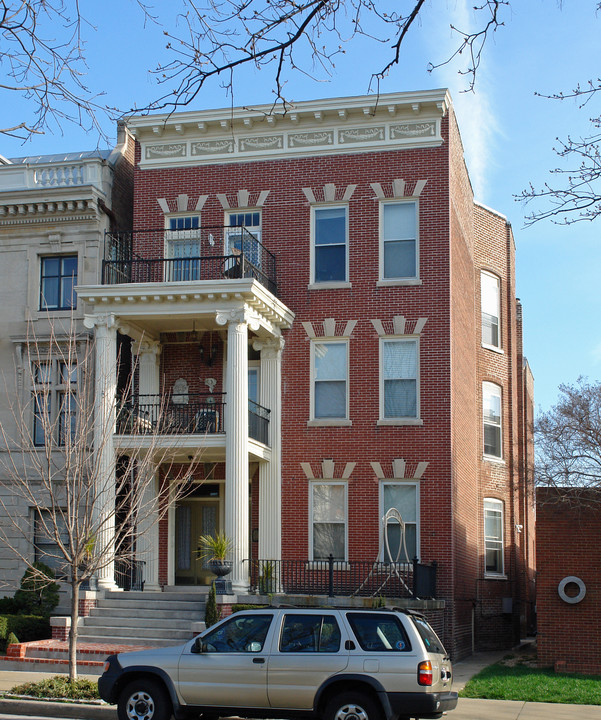 2018 Monument Ave in Richmond, VA - Foto de edificio