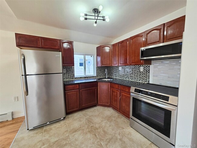 219-23 114th Rd in Queens, NY - Building Photo - Building Photo