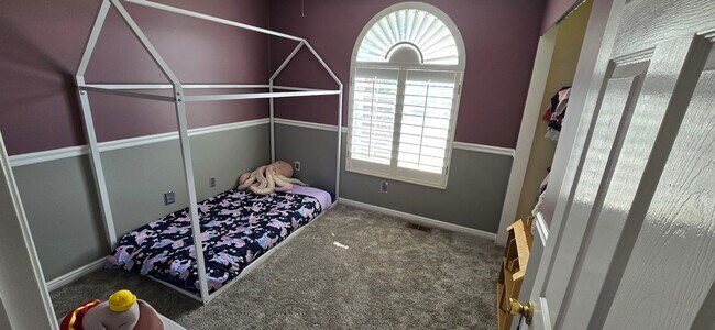 property at 1287 E 1000 S