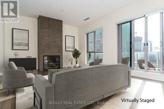 55 Front St E in Toronto, ON - Building Photo - Building Photo