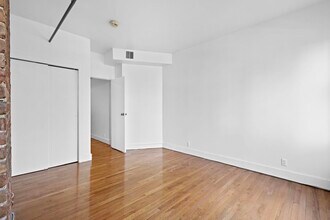 309 Monroe St in Hoboken, NJ - Building Photo - Building Photo