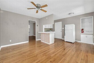 728 N Summerlin Ave-Unit -A in Orlando, FL - Building Photo - Building Photo