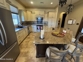 330 Dunvegan Ct in Lafayette, LA - Building Photo - Building Photo