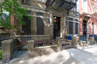 251 Kane St in Brooklyn, NY - Building Photo - Building Photo