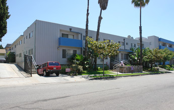 722 S St Andrews Pl in Los Angeles, CA - Building Photo - Building Photo