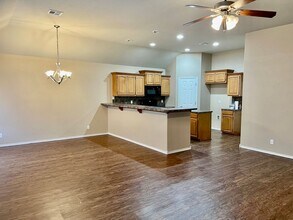 108 E Granger St in Broken Arrow, OK - Building Photo - Building Photo