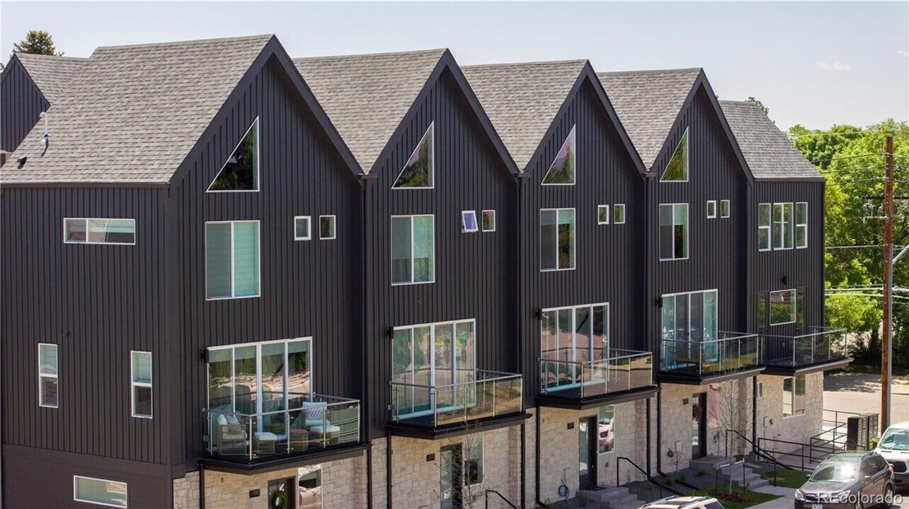 2282 S Dexter St in Denver, CO - Building Photo