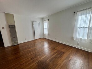 2809-2821.5-28215 Rowena Ave in Los Angeles, CA - Building Photo - Building Photo