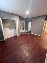 341 19th Ave NE in Minneapolis, MN - Building Photo - Building Photo
