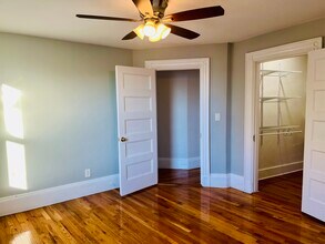 47 W Wyoming Ave, Unit 7 in Melrose, MA - Building Photo - Building Photo