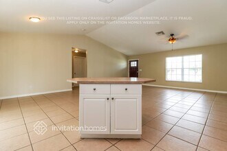 3322 Oasis Blvd in Cape Coral, FL - Building Photo - Building Photo