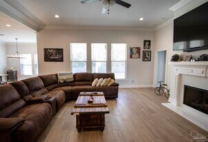 5689 Oak Hvn Ln in Gulf Breeze, FL - Building Photo