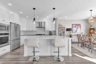 205-35A 35a St SW in Calgary, AB - Building Photo - Building Photo
