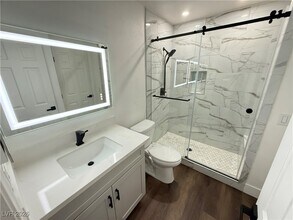 10024 Pinnacle View Pl in Las Vegas, NV - Building Photo - Building Photo