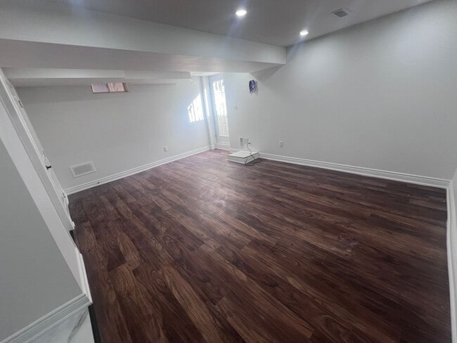 3896 Skyview St in Mississauga, ON - Building Photo - Building Photo